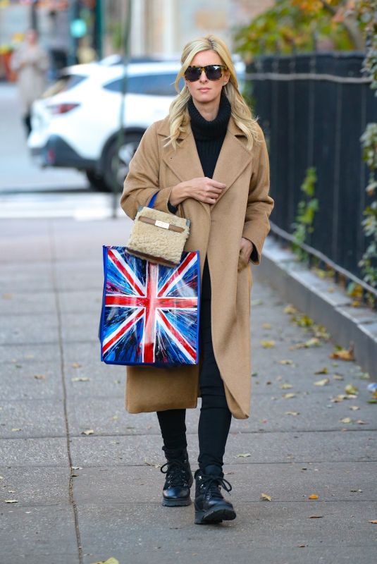 NICKY HHILTON Out and About in New York 11/22/2022 – HawtCelebs
