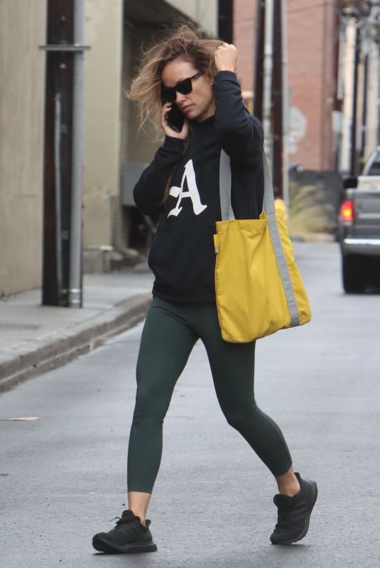 OLIVIA WILDE Heading to Workout in Studio City 11/08/2022
