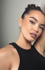 PARIS BERELC - Instagram Photos 11/28/2022