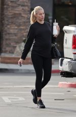 Pregnant HEATHER RAE YOUNG Leaves a Gym in La Quinta 11/22/2022