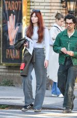 Pregnant SOPHIE TURNER and Joe Jonas Out with a Realtor in New York 11/02/2022