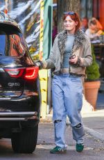 Pregnant SOPHIE TURNER Out in New York 11/04/2022
