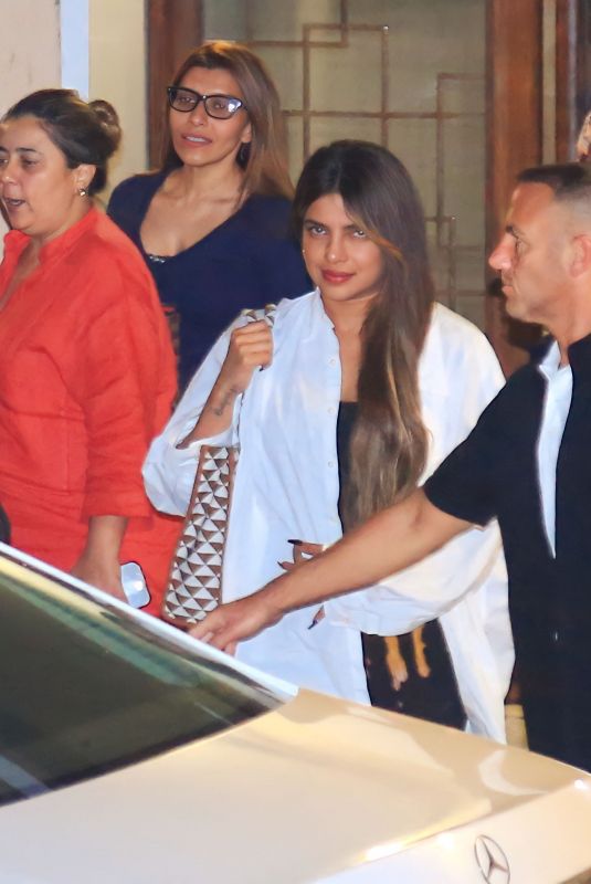 PRIYANKA CHOPRA Out in Mumbai 11/01/2022