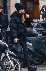 ROSIE HUNTINGTON-WHITELEY Leaves a Gym in Chelsea 11/18/2022