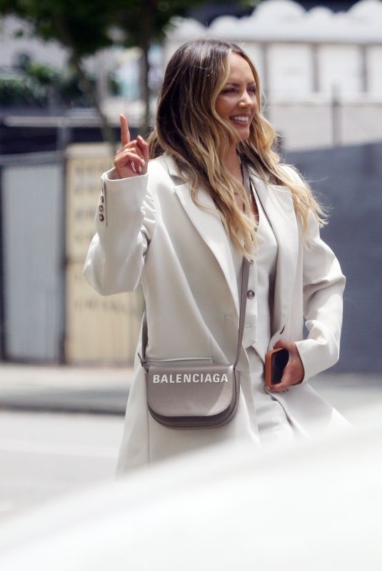SAMANTHA JADE at Court Bar in Perth 11/25/2022