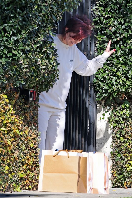 SHARON OSBOURNE at Her Hancock Park Estate 11/24/2022