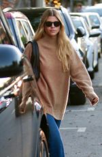 SOFIA RICHIE Shopping at Melanie Grant in West Hollywood 11/09/2022