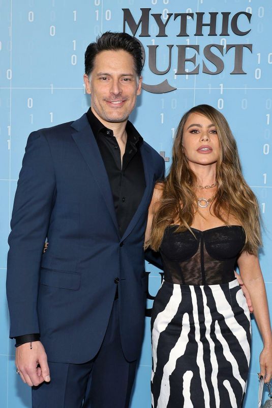 SOFIA VERGARA and Joe Manganiello at Mythic Quest, Season 3 Premiere in Hollywood 11/09/2022