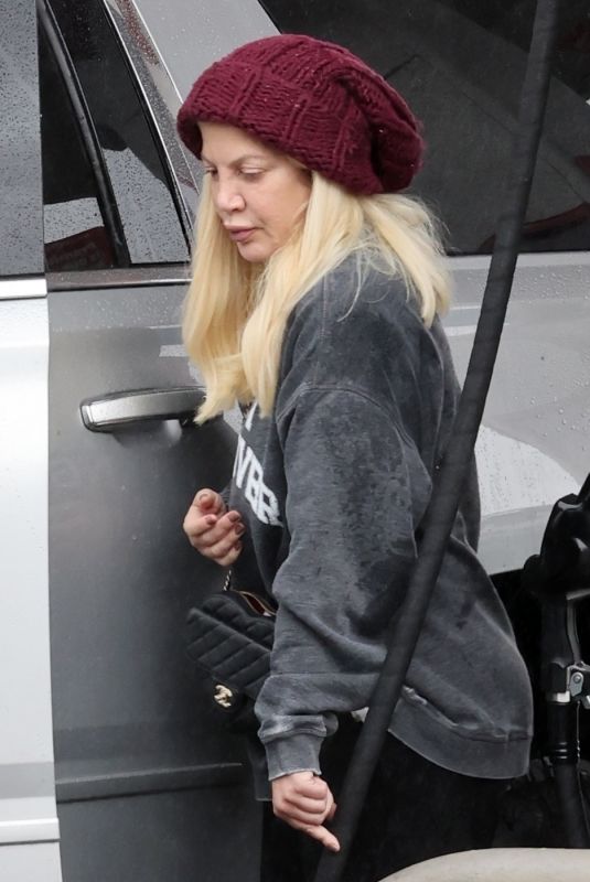 TORI SPELLING at a Gas Sttion in Los Angeles 11/07/2022