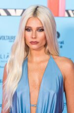 VALENTINA ZENERE at Los40 Music Awards 2022 in Madrid 11/04/2022