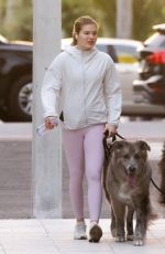 VICTORIA IGLESIAS Out with Her Dogs in Miami Beach 11/19/2022