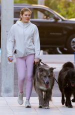 VICTORIA IGLESIAS Out with Her Dogs in Miami Beach 11/19/2022