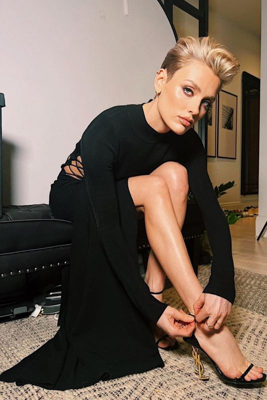WALLIS DAY at a Photoshoot, November 2022