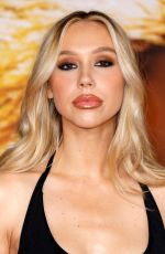 ALEXIS REN at Babylon Global Premiere Screening in Los Angeles 12/15/2022