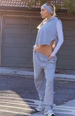 ALEXIS REN for Alo Yoga 2022