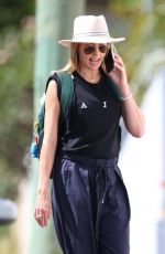 ALLISON ALNGDON Out and About in Sydney 11/29/2022