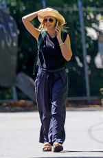 ALLISON ALNGDON Out and About in Sydney 11/29/2022