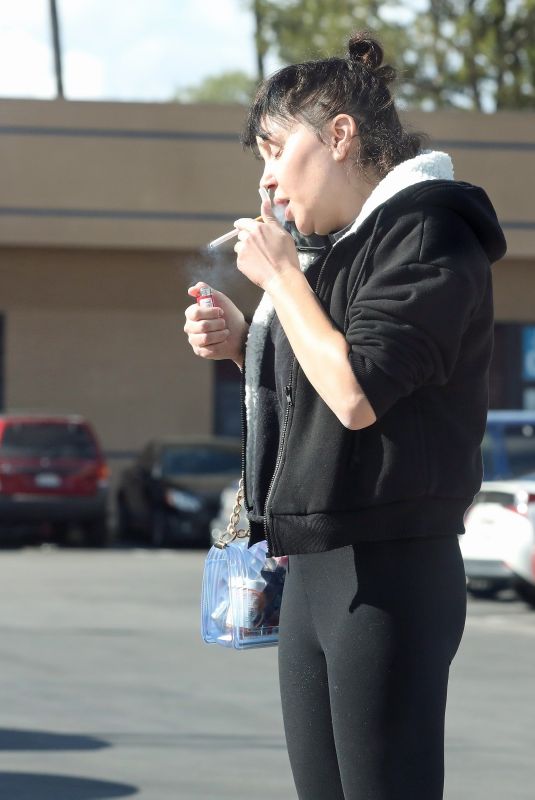 AMANDA BYNES Out Smoking in Los Angeles 12/05/2022