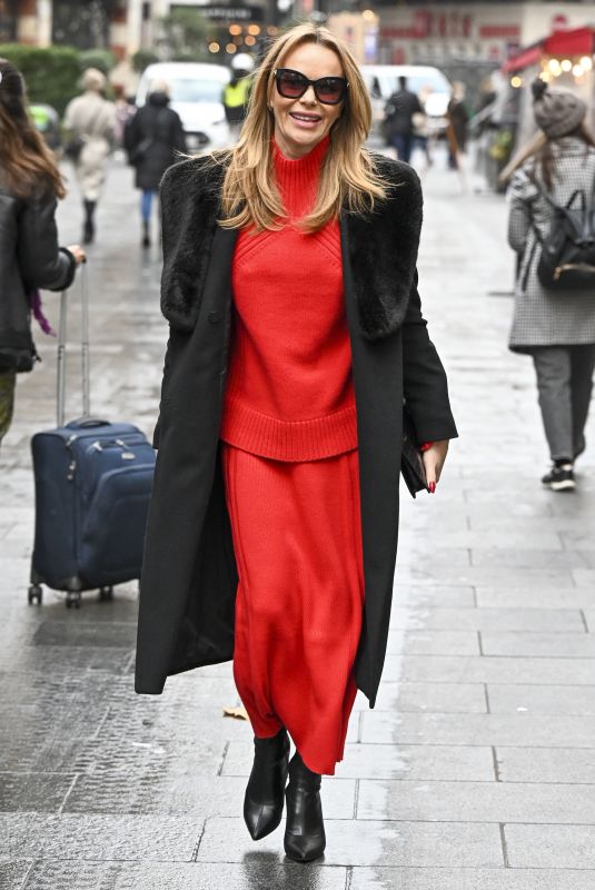 AMANDA HOLDEN Leaves Heart FM Breakfast Show in London 12/02/2022