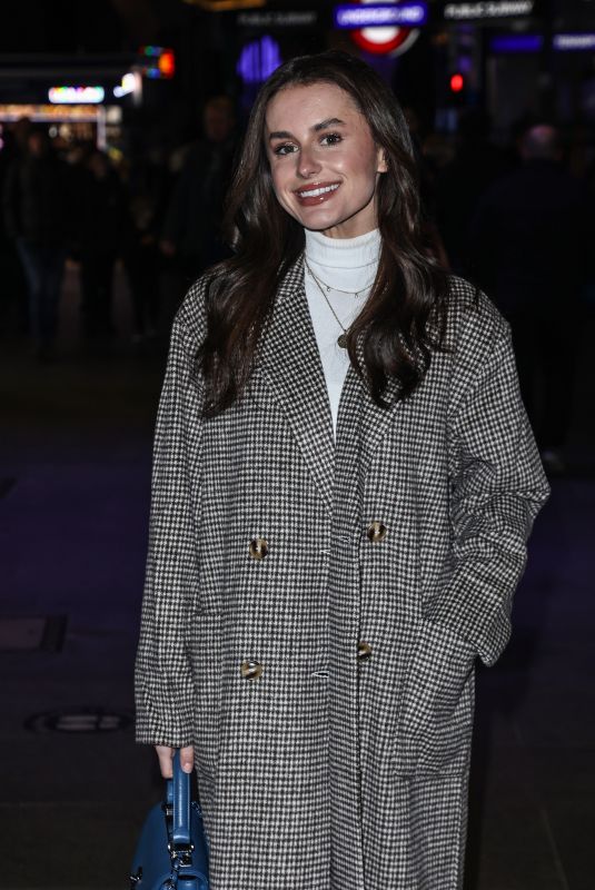 AMBER DAVIES at Dominion Theatre in London 11/29/2022
