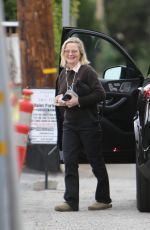AMY POEHLER Arrives at a Hair Salon in Beverly Hills 12/01/2022