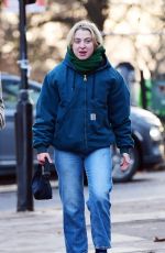 ANAIS GALLAGHER Out with a Friend in Primrose Hill 12/17/2022