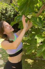 BARBARA PALVIN for Alo Yoga, December 2022