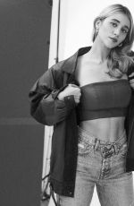 CAYLEE COWAN - Instagram Photos 12/18/2022