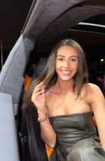 CHLOE VEITCH - Instagram Photos 12/04/2022