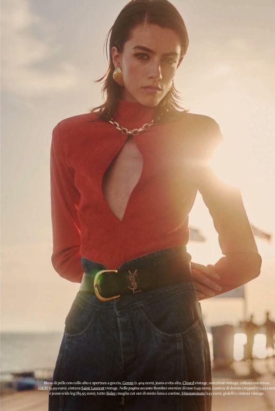 CLEA BURET for Elle Magazine, Italy December 2022