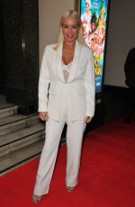 DENISE VAN OUTEN at Jack and the Beanstalk Press Night at London Palladium 12/14/2022