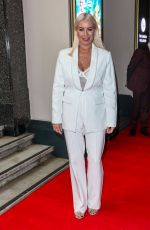 DENISE VAN OUTEN at Jack and the Beanstalk Press Night at London Palladium 12/14/2022