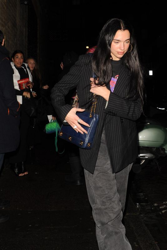 DUA LIPA Leaves Firehouse in London 12/19/2022