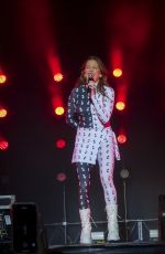 ELLIE GOULDING Performs at The Art for All Concert in Sydney 12/09/2022