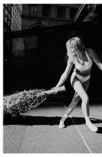 EMMA BROOKS for Calvin Klein 12/24/2022