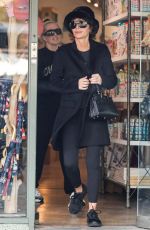 ERIKA JAYNE and LISA RINNA Out Shopping in Los Angeles 12/28/2022