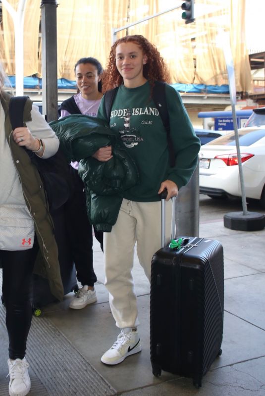 ERIN KELLYMAN Arrives at LAX Airport in Los Angeles 11/30/2022