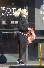 ERKIA JAYNE Oout with Her Trainer in Los Angeles 12/13/2022
