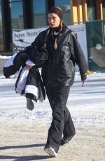 GIGI and BELLA HADID Skiing on Snow-covered Slopes of Aspen 12/19/2022