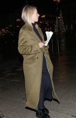 GWYNETH PALTROW Arrives at Her Hotel in Paris 12/02/2022