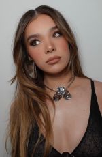 HAILEE STEINFELD for David Koma Resort 2023