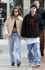 HAILEY and Justin BIEBER Out for Christmas Shopping After Having Breakfast in West Hollywood 12/22/2022