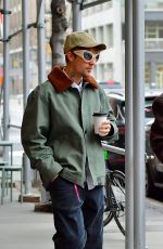 HAILEY and Justin BIEBER Out for Coffee in New York 12/06/2022