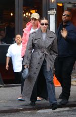 HAILEY and Justin BIEBER Out for Lunch in New York 12/05/2022