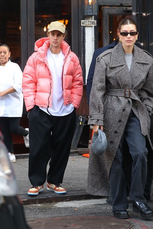 HAILEY and Justin BIEBER Out for Lunch in New York 12/05/2022