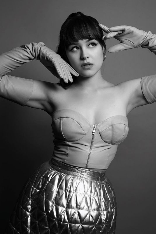HAYLEY ORRANTIA for Vulkan magazine, December 2022