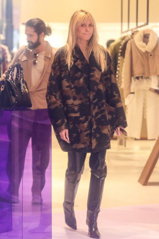 HEIDI KLUM and Tom Kaulitz Shopping at Yves Saint Laurent on Rodeo Drive in Beverly Hills 12/15/2022