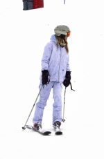 HEIDI KLUM Out Skiing at the Slopes in Aspen 12/28/2022