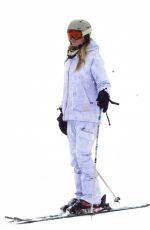 HEIDI KLUM Out Skiing at the Slopes in Aspen 12/28/2022