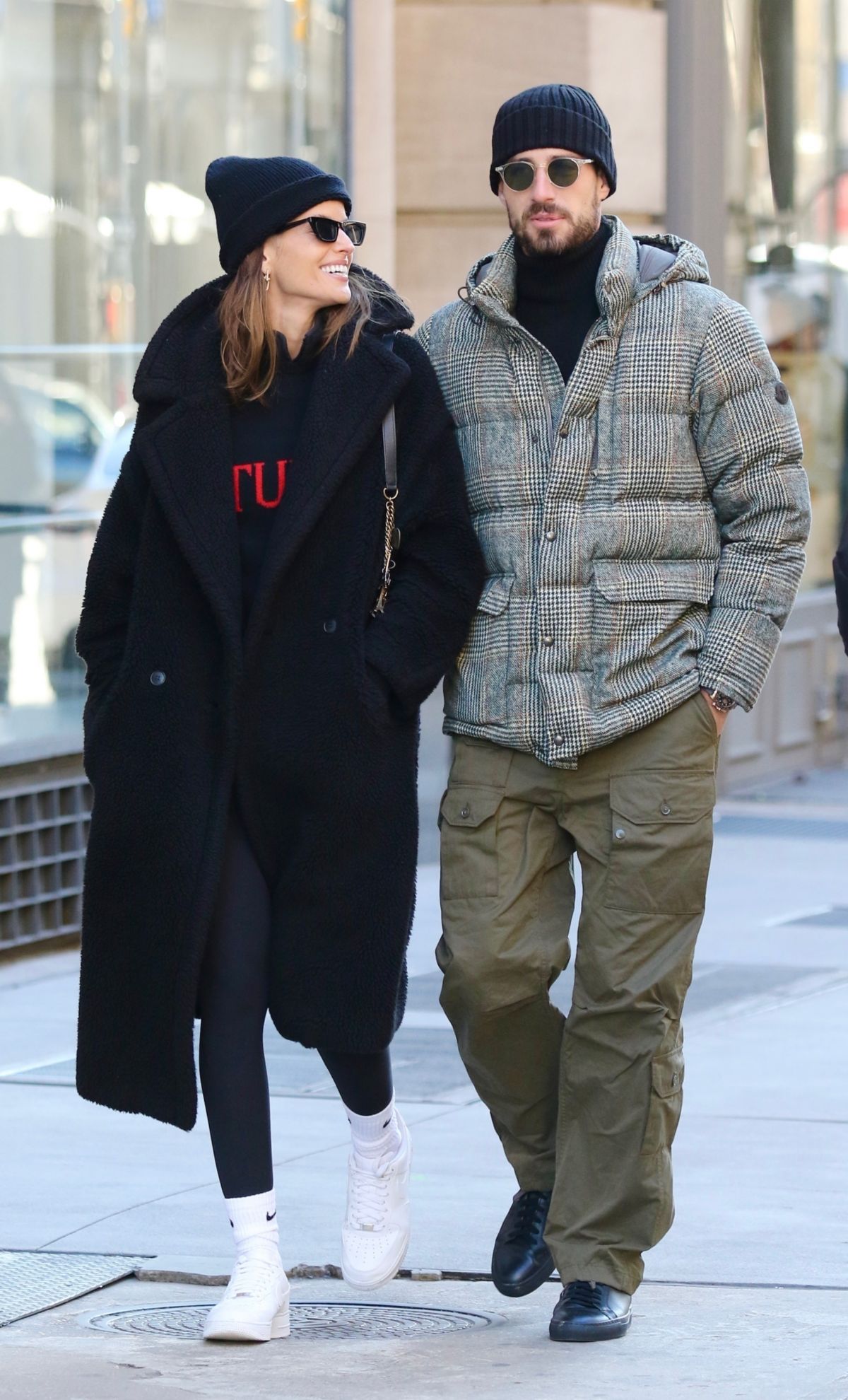 IZABEL GOULART and Kevin Trapp Out in New York 12/13/2022 – HawtCelebs